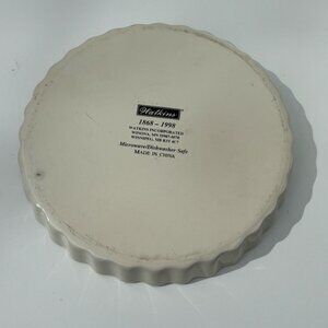 1998 Watkins Turkey Pot Pie recipe pie plate with  fluted edges